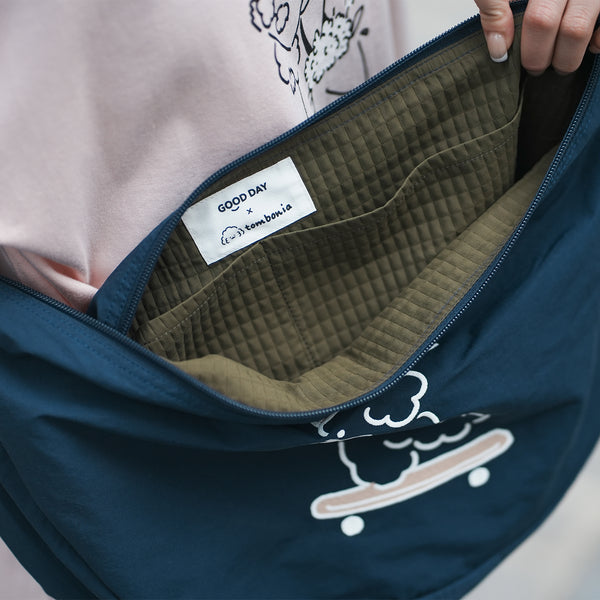 (EX599) Graphic Shoulder Bag