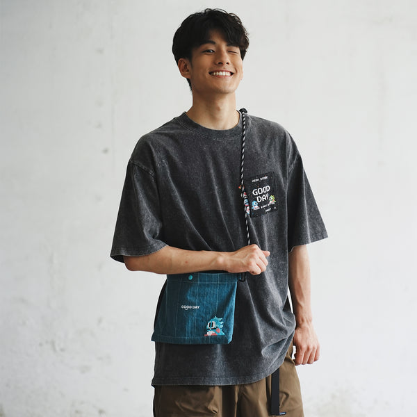 (EX462) Graphic Embroidery Sacoche