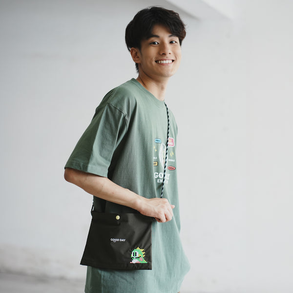 (EX462) Graphic Embroidery Sacoche