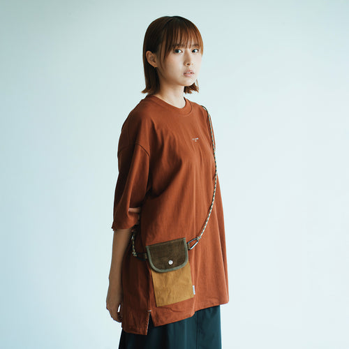 (TP1671) Fake Sacoche Tee