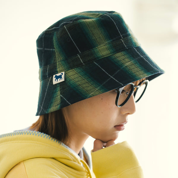 (AH281) Reversible Checker Hat