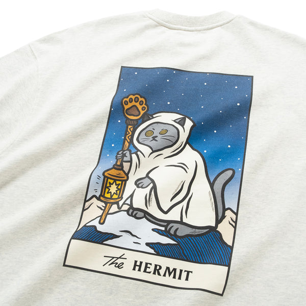(ZW544) Catarot V1.6 The Hermit Graphic Sweater