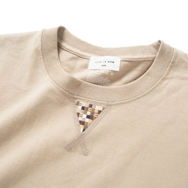 (ZT1815) Triangle Color Pixel Embroidery Tee