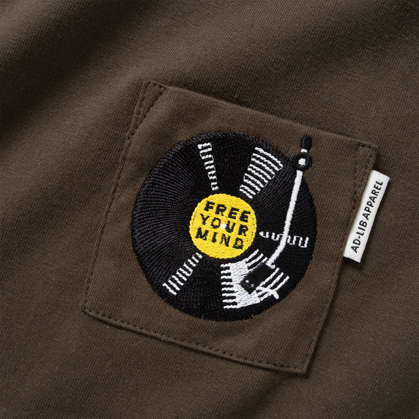 (ZT1810) Vinyl Record Embroidery Tee