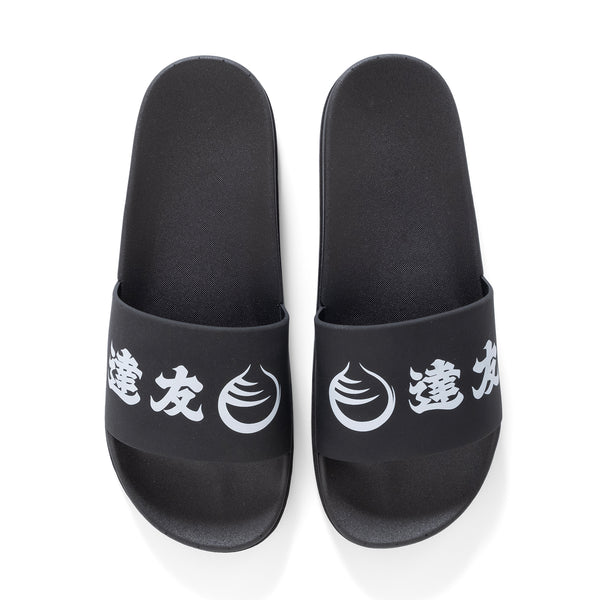 (EX561) Graphic Slippers