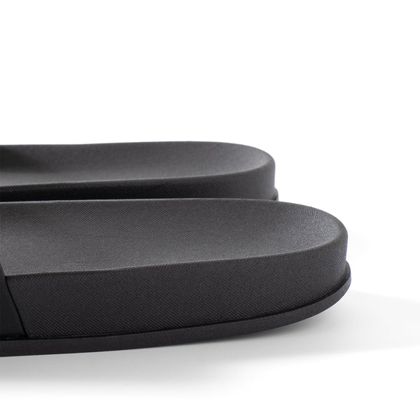 (EX561) Graphic Slippers