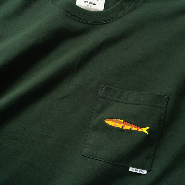 (ZT1849) 魚仔繡花口袋Tee