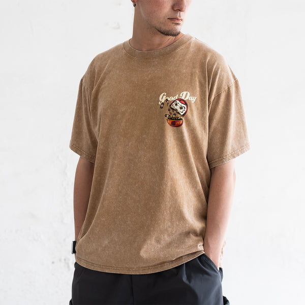 (ZT1673) Rich Daruma Graphic Tee