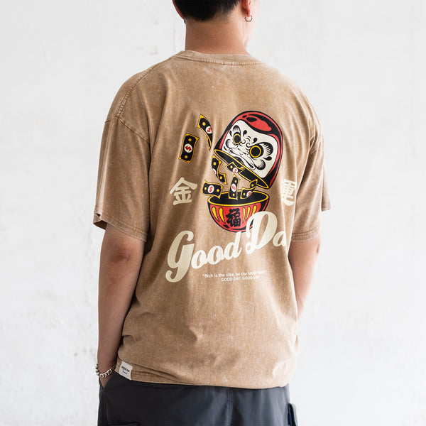 (ZT1673) Rich Daruma Graphic Tee