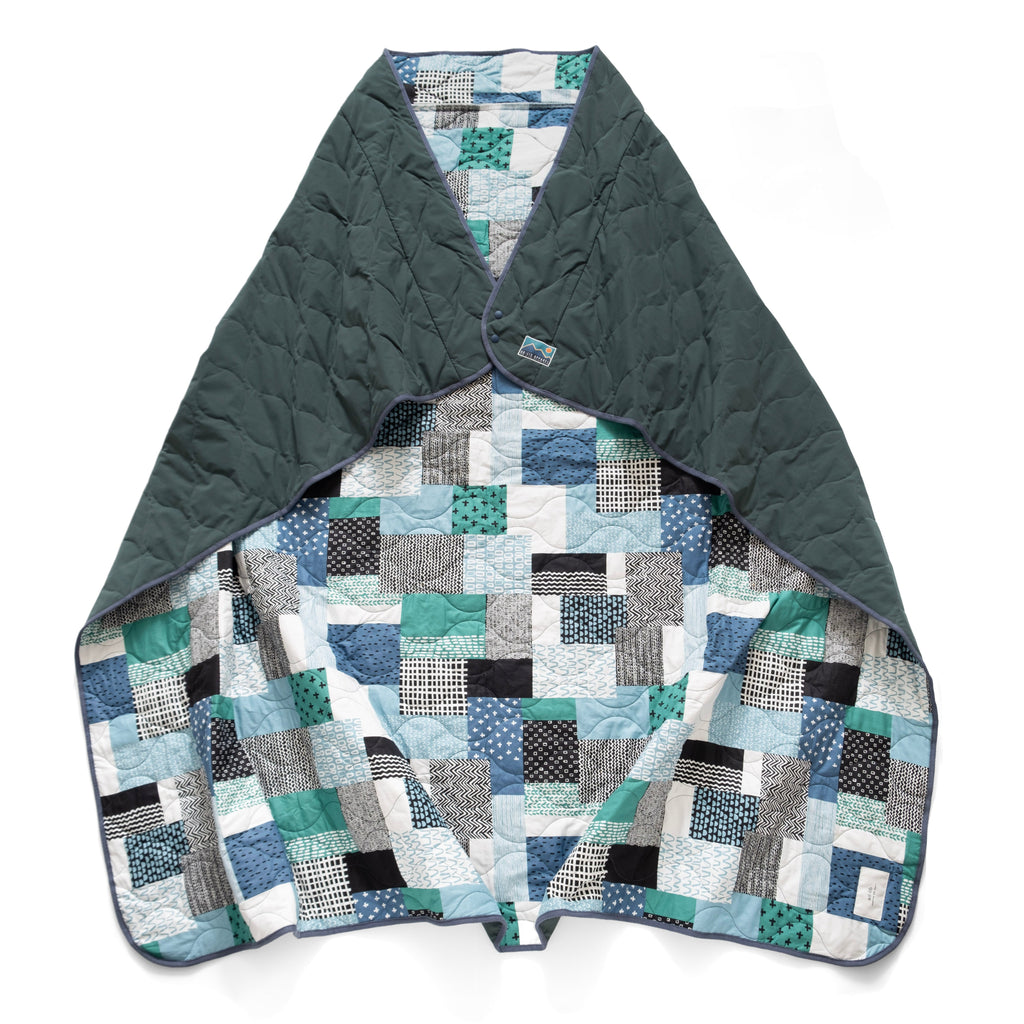 (YA483) 2 Face Pattern Camping Quilted Blanket