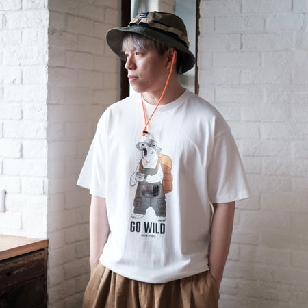 (ZT1300) PJai in Blue Graphic Tee