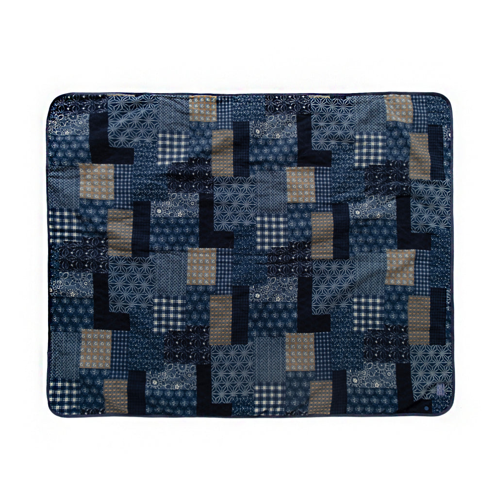 (YA475) 2 Face Pattern Camping Quilted Blanket