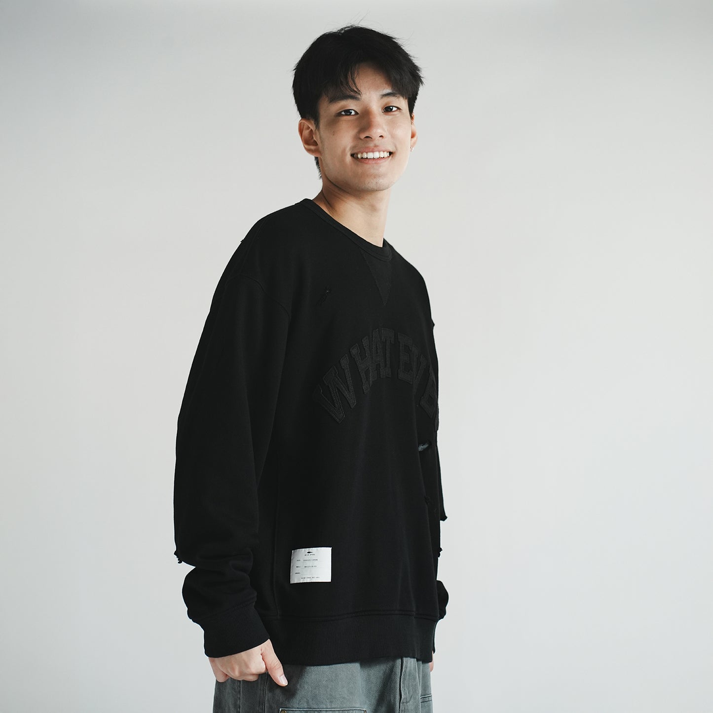 (SW469) Embroidery Patch Destroyed Sweater