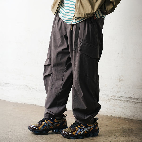 (PT421) 3D Cut Tech Tapered Pants