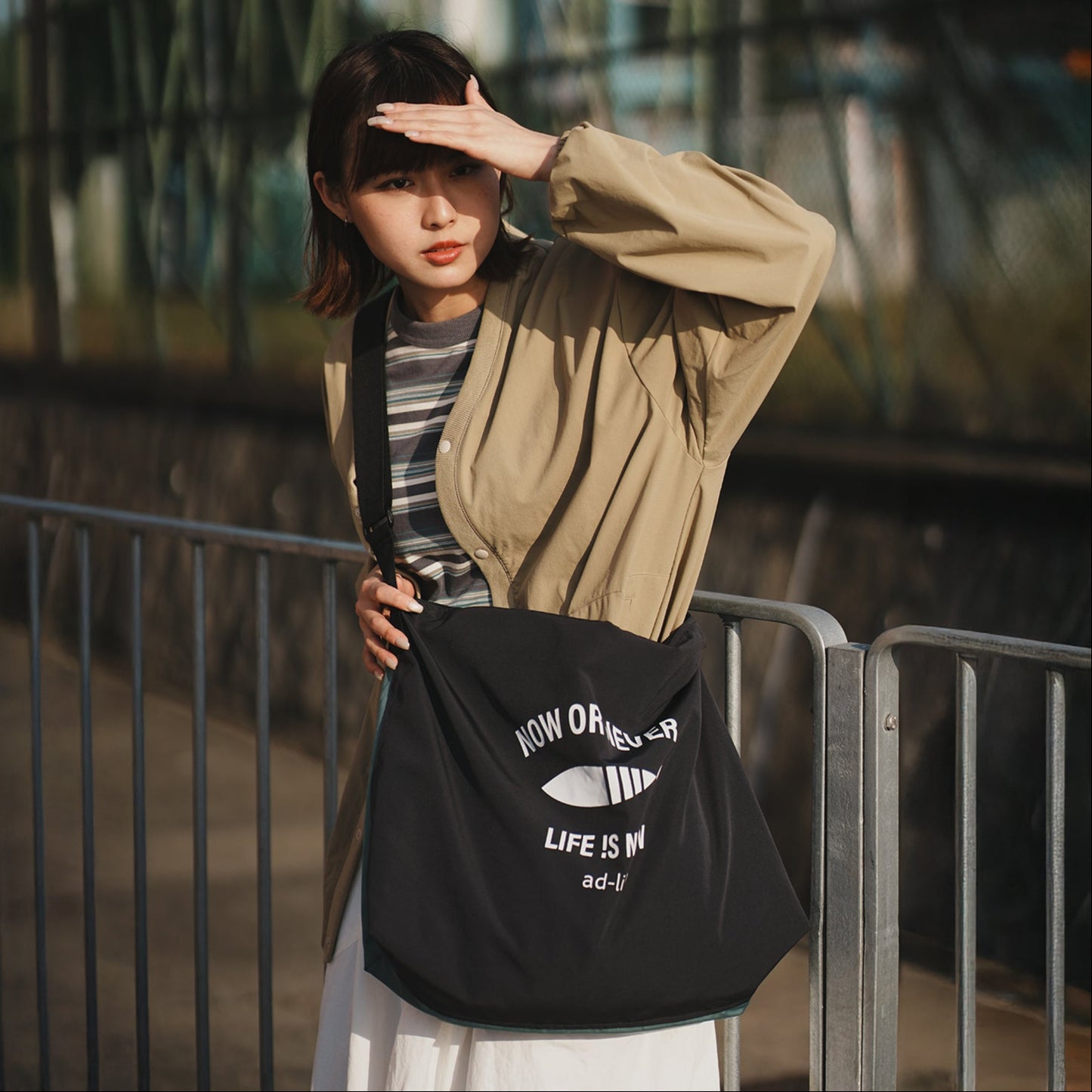 (BA524) 2 Face Logo Messenger Bag