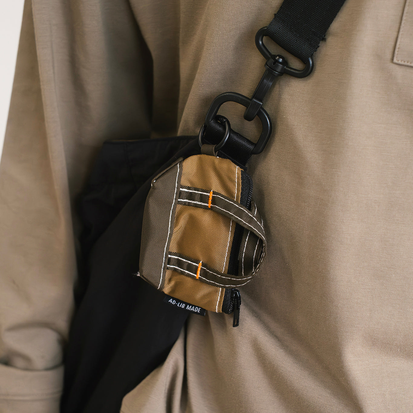 (AA563) Tote Bag Keychain