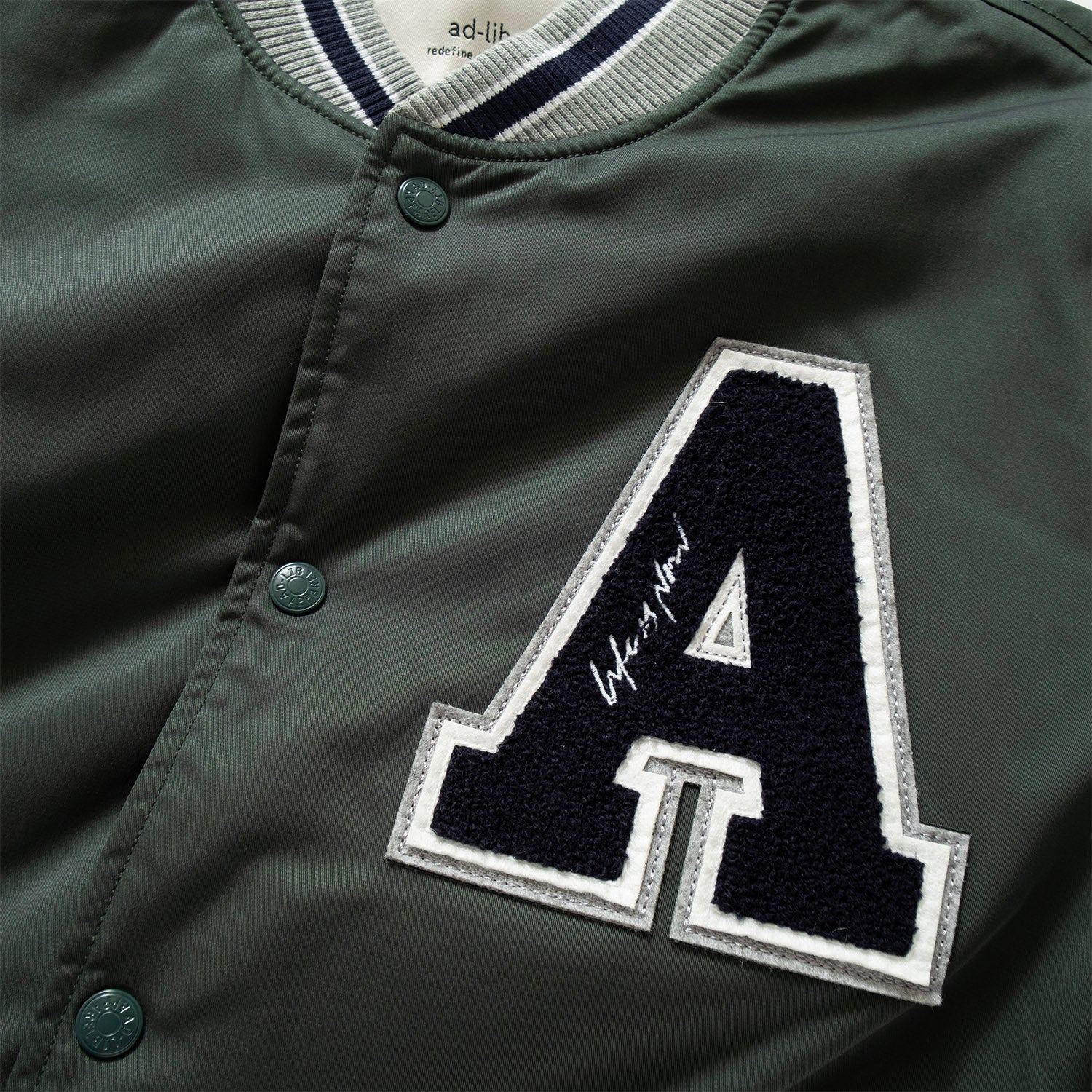 (JK319) Embroidered Varsity Jacket adlib