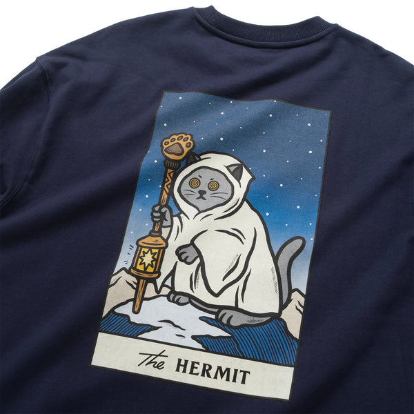 (ZW544) Catarot V1.6 The Hermit Graphic Sweater
