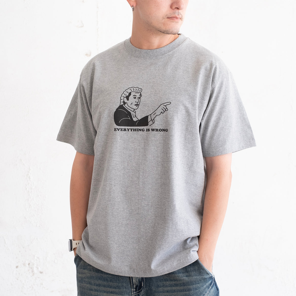 (ZT1986) Everything is Wrong 圖案 Tee