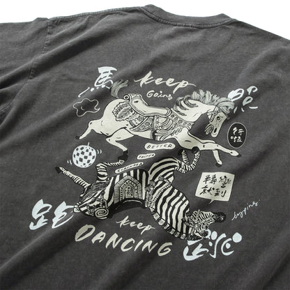 (EX679) Keep Going Graphic Tee