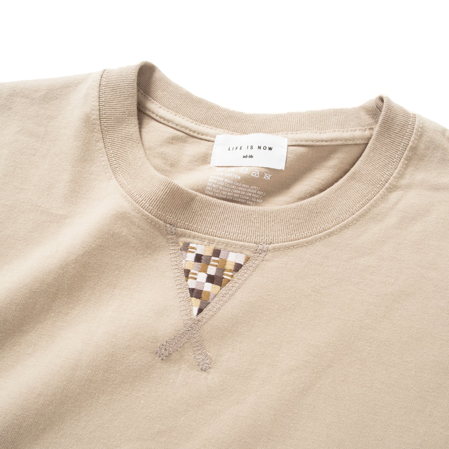 (ZT1815) Triangle Color Pixel 繡花 Tee