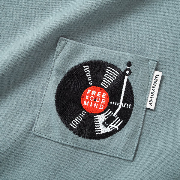 (ZT1810) Vinyl Record Embroidery Tee