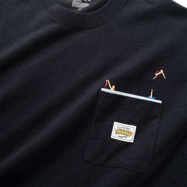 (ZT1840) Diving Woman 繡花口袋 Tee