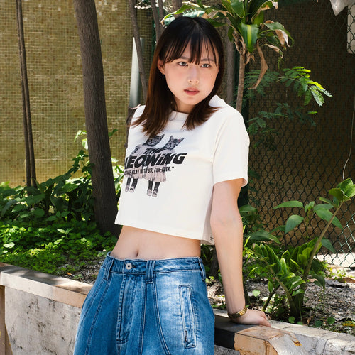 (ZT1890) The Meowing Cats Graphic Cropped Tee