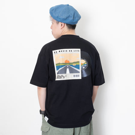 (ZT1271) The Explorer Embroidery Graphic Tee