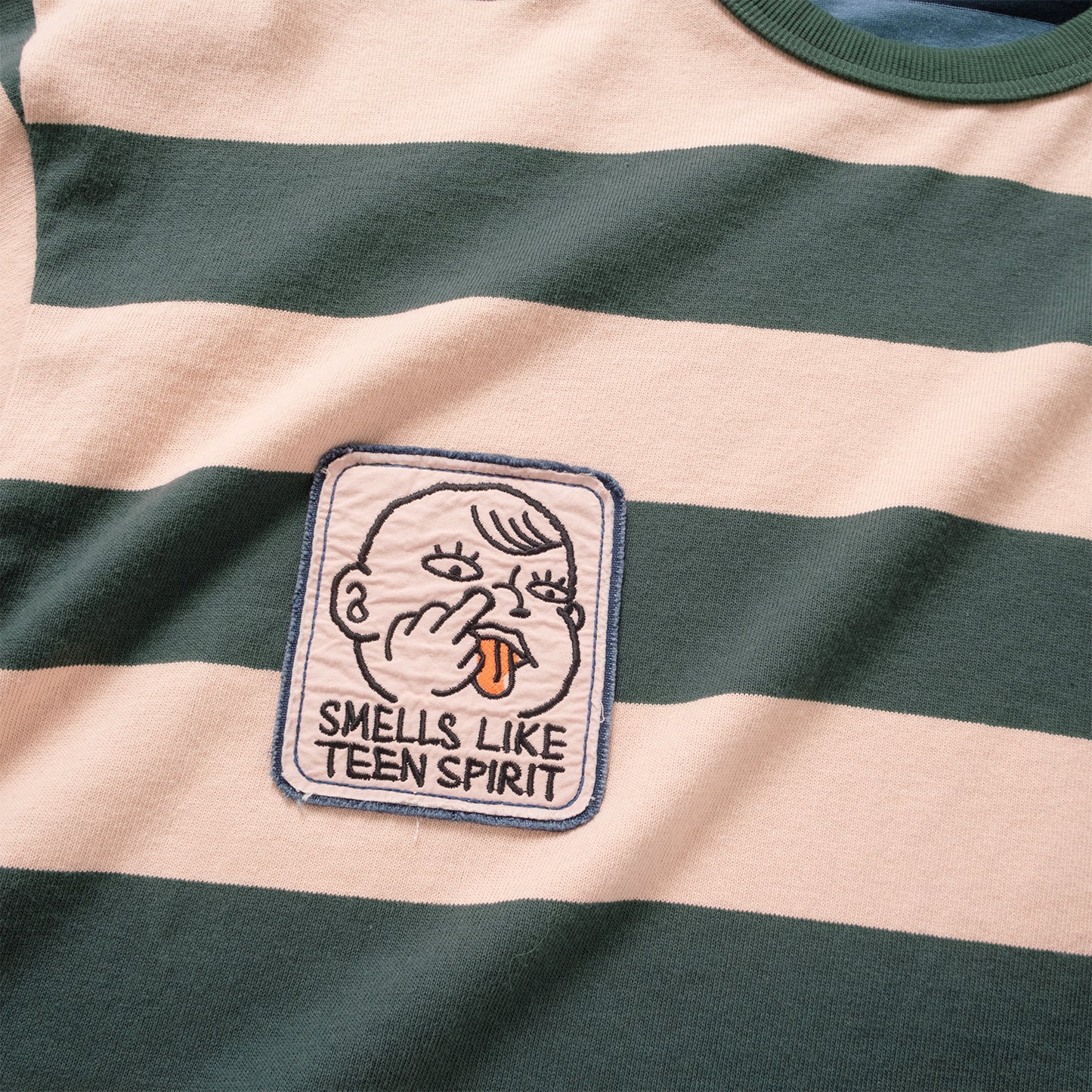 (TP1883) Contrast Stripes Graphic Patch Tee