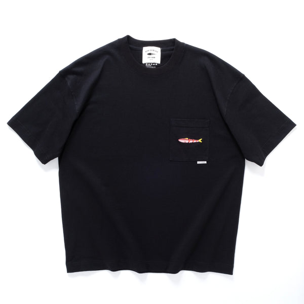(ZT1849) 魚仔繡花口袋Tee