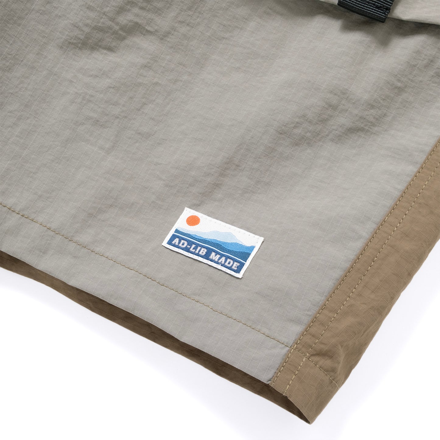 (SP444) Cool Touch Colorblock Shorts