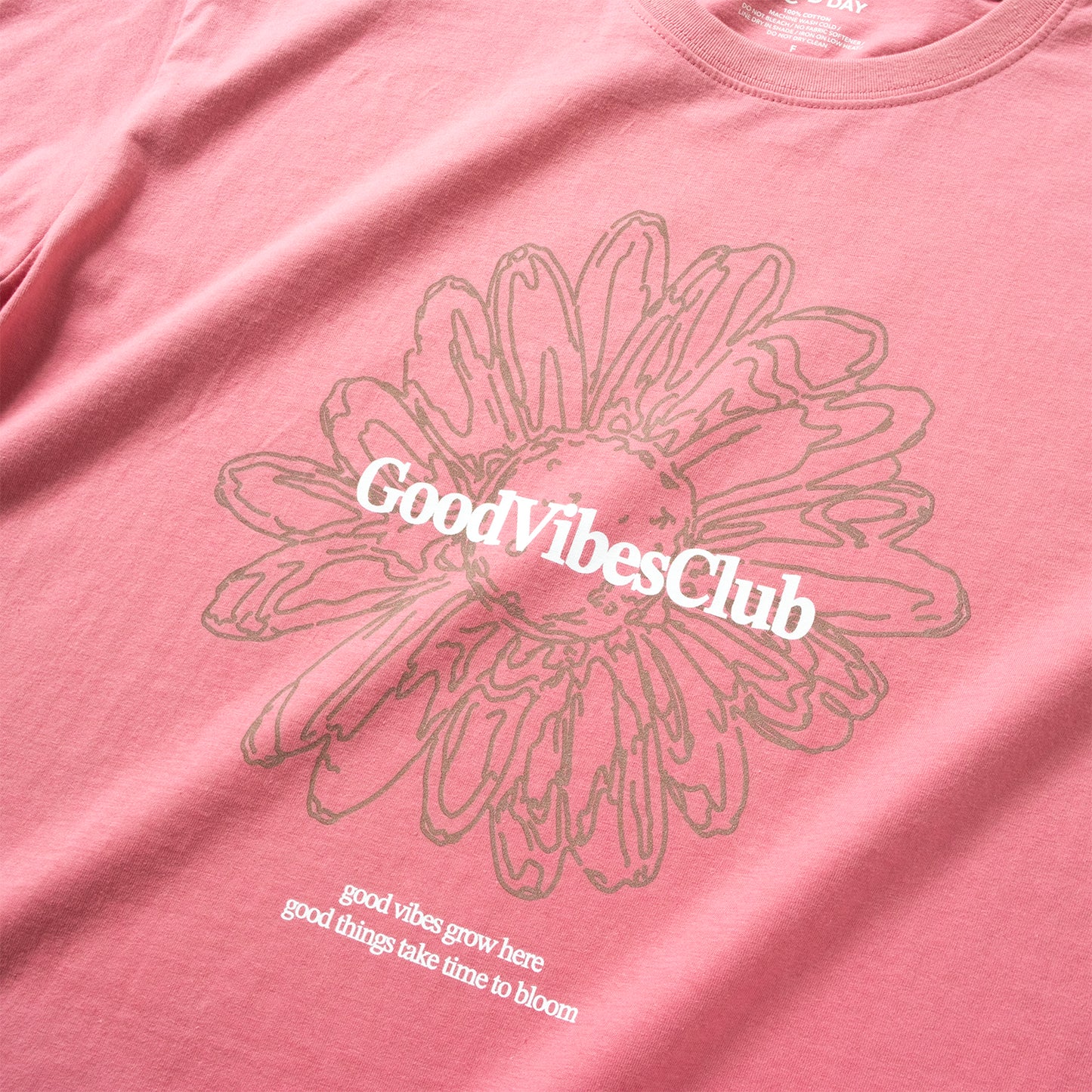 (ZT1911) Good Vibes Club Graphic Tee
