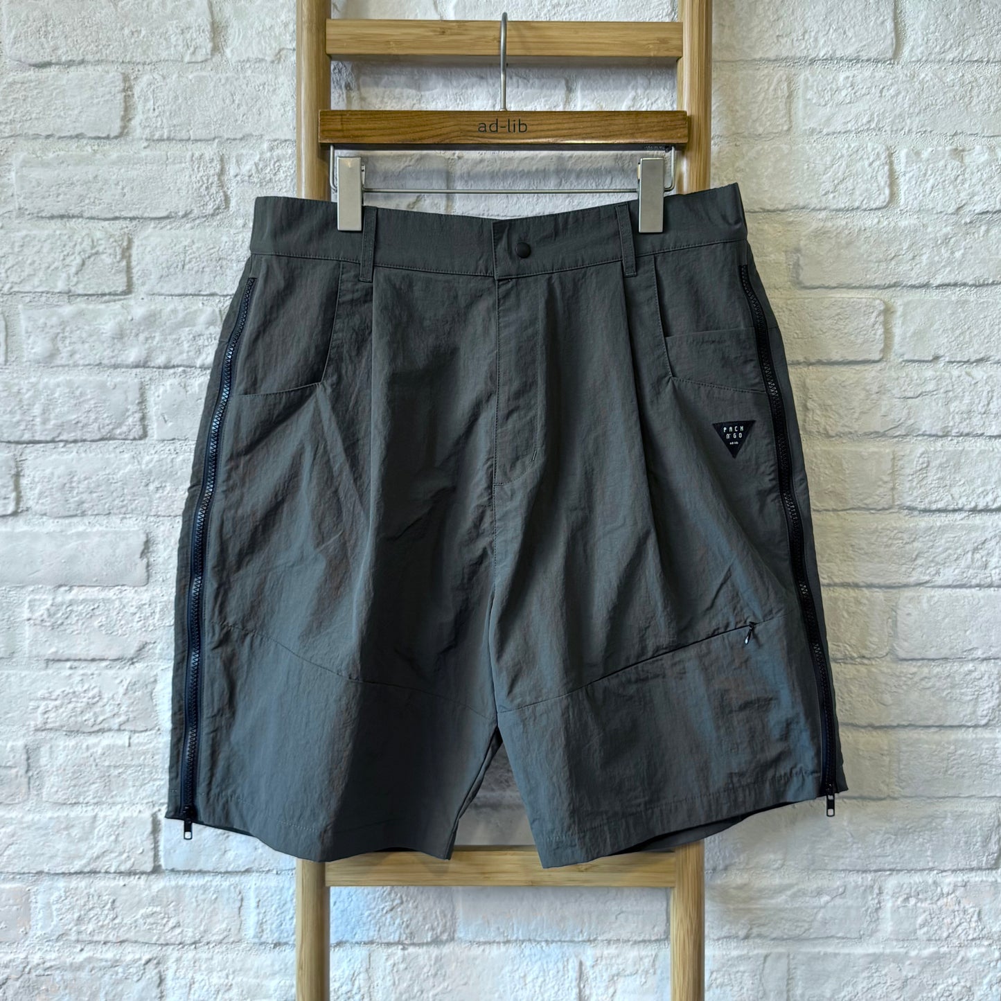 (SAM011) Sample Tech Shorts