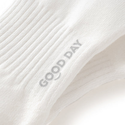 (EX662) Blue Hat Cat Embroidery Socks