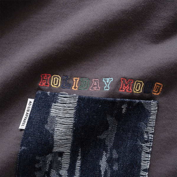(ZT1337) Holiday Mood Embroidery Pocket Tee