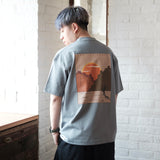 (ZT1084) Feel the Sunset Graphic Two Pockets Tee